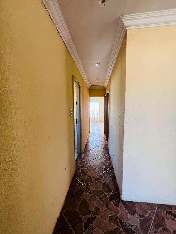 To Let 3 Bedroom Property for Rent in Vosloorus Ext 6 Gauteng