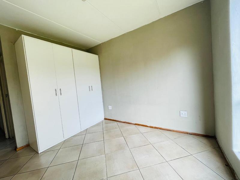 2 Bedroom Property for Sale in Albertsdal Gauteng