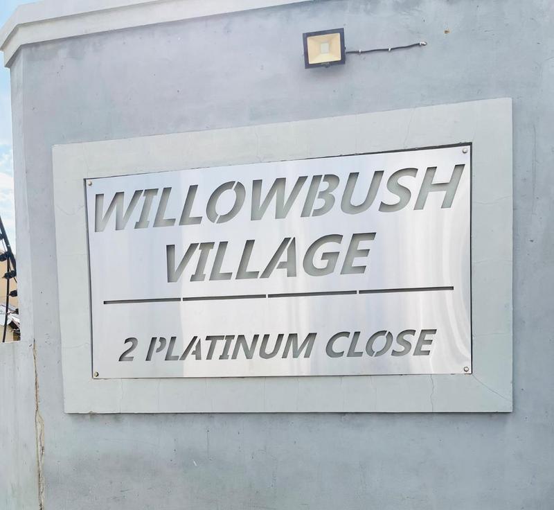 2 Bedroom Property for Sale in Albertsdal Gauteng