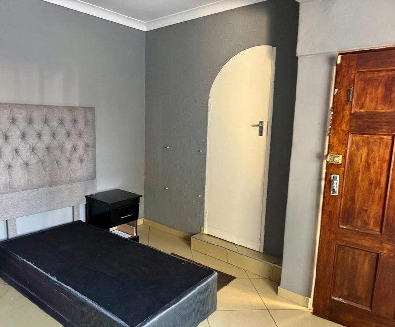 4 Bedroom Property for Sale in South Crest Gauteng