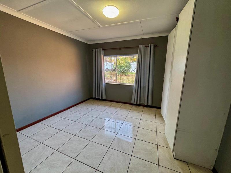 4 Bedroom Property for Sale in South Crest Gauteng