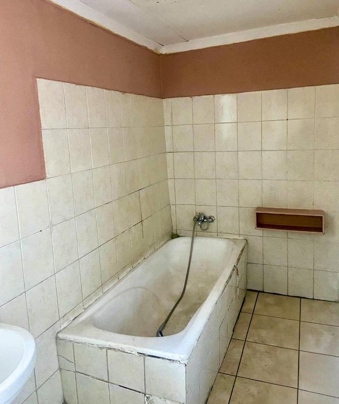 4 Bedroom Property for Sale in South Crest Gauteng
