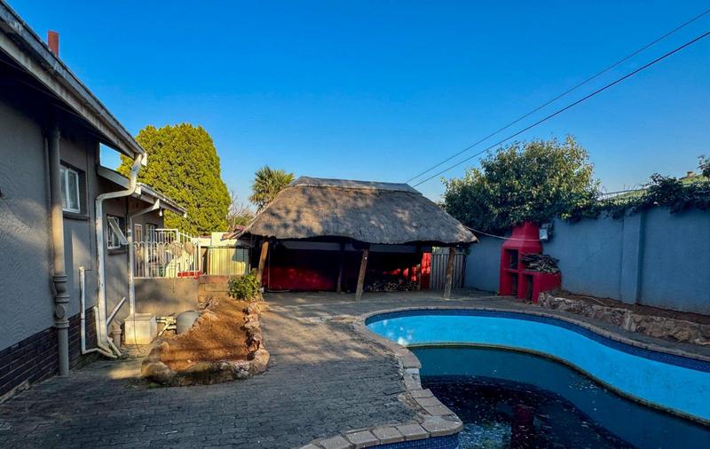 4 Bedroom Property for Sale in South Crest Gauteng