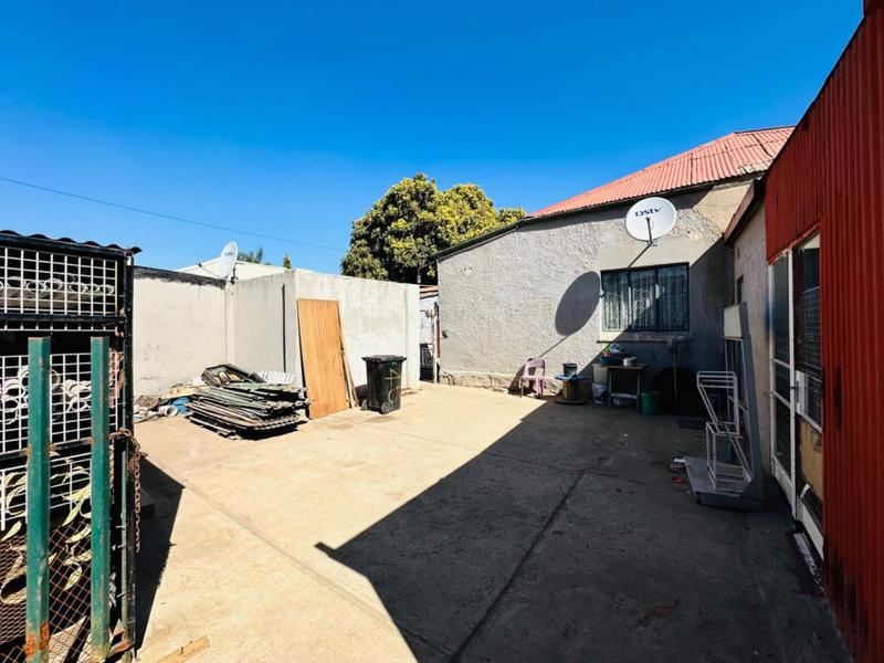 7 Bedroom Property for Sale in Benoni Central Gauteng