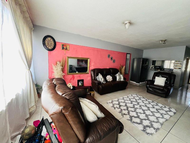 2 Bedroom Property for Sale in Benoni Central Gauteng