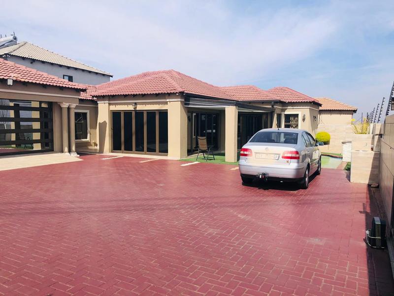 3 Bedroom Property for Sale in Soshanguve VV Gauteng