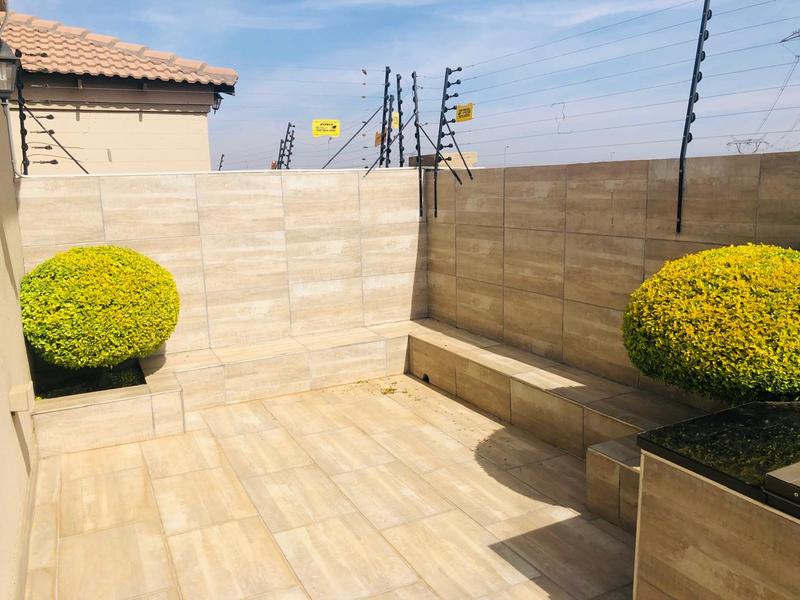 3 Bedroom Property for Sale in Soshanguve VV Gauteng