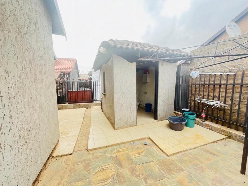 3 Bedroom Property for Sale in Soshanguve VV Gauteng
