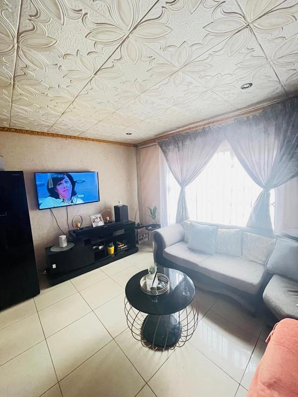 3 Bedroom Property for Sale in Soshanguve VV Gauteng