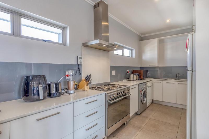 2 Bedroom Property for Sale in Melrose North Gauteng