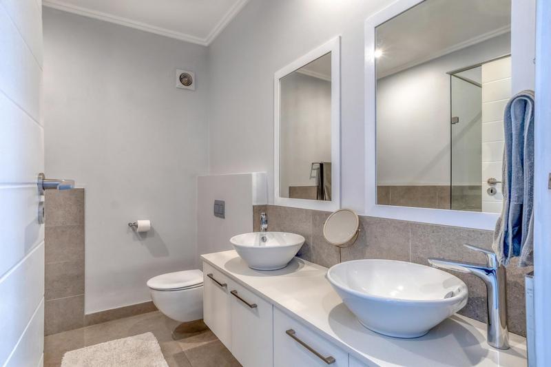 2 Bedroom Property for Sale in Melrose North Gauteng