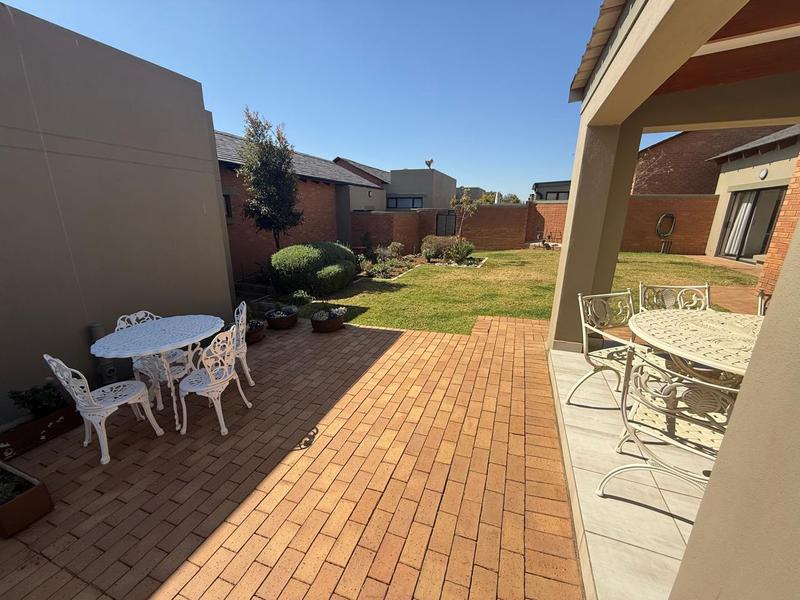To Let 2 Bedroom Property for Rent in Retire at Midstream Gauteng