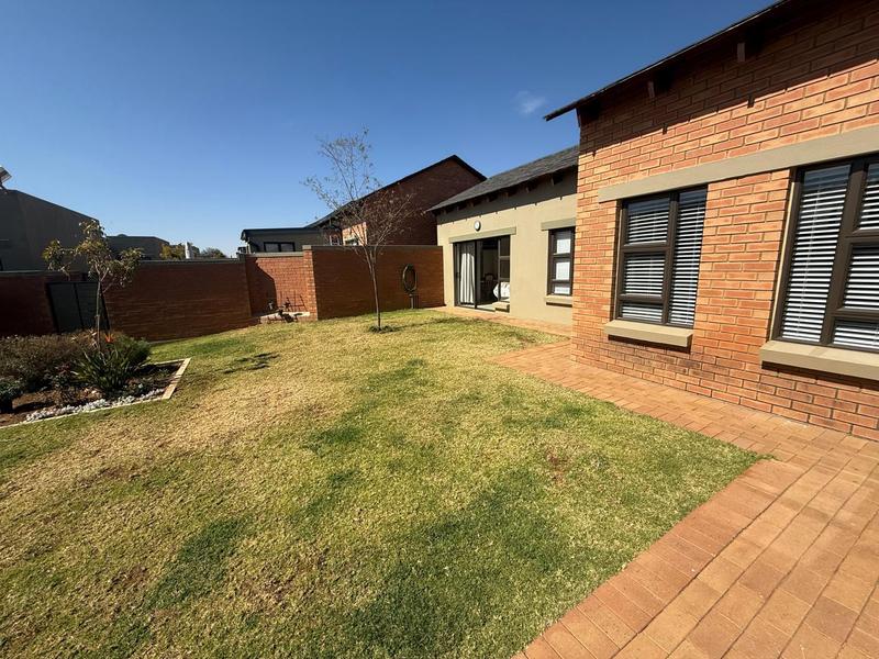 To Let 2 Bedroom Property for Rent in Retire at Midstream Gauteng