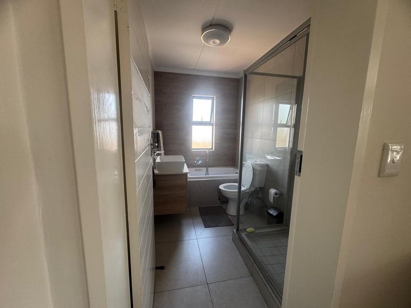 To Let 2 Bedroom Property for Rent in Golden Fields Estate Gauteng