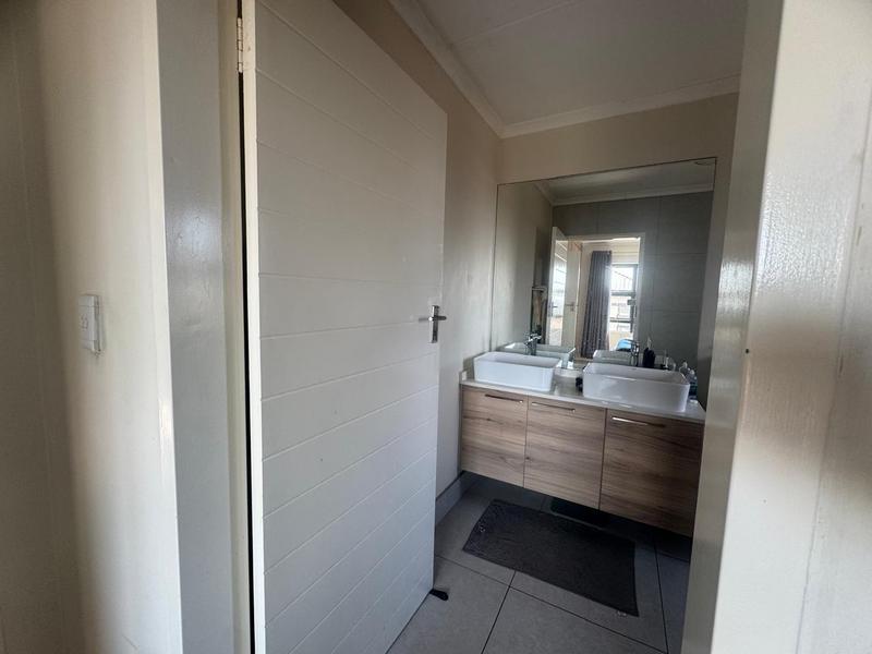 To Let 2 Bedroom Property for Rent in Golden Fields Estate Gauteng