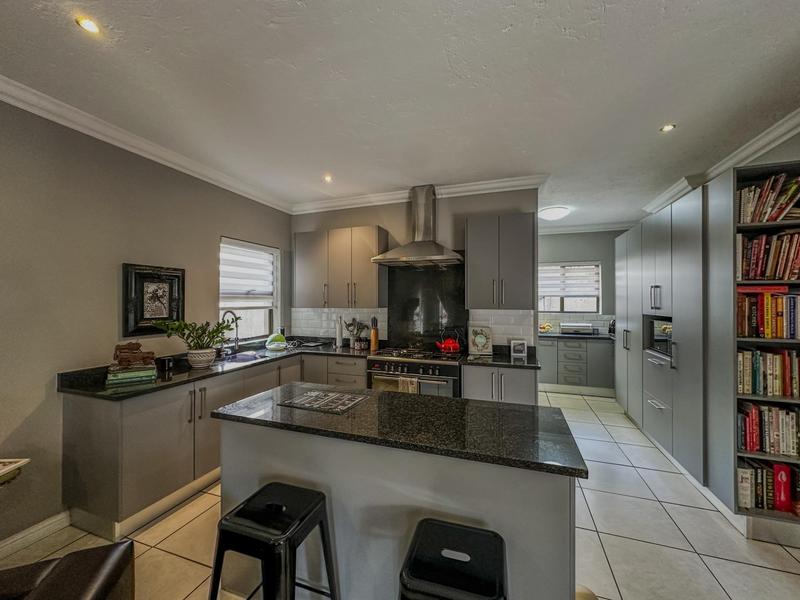 4 Bedroom Property for Sale in Midstream Estate Gauteng