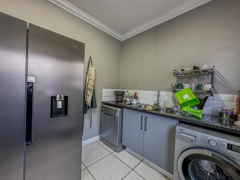 4 Bedroom Property for Sale in Midstream Estate Gauteng