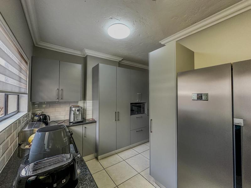 4 Bedroom Property for Sale in Midstream Estate Gauteng