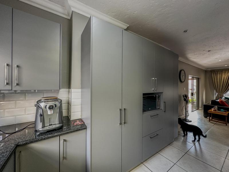 4 Bedroom Property for Sale in Midstream Estate Gauteng