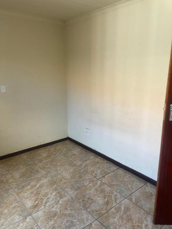 To Let 3 Bedroom Property for Rent in Daveyton Gauteng