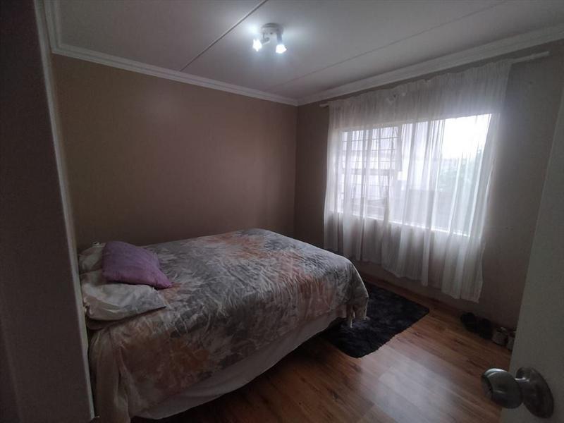 2 Bedroom Property for Sale in Bardene Gauteng