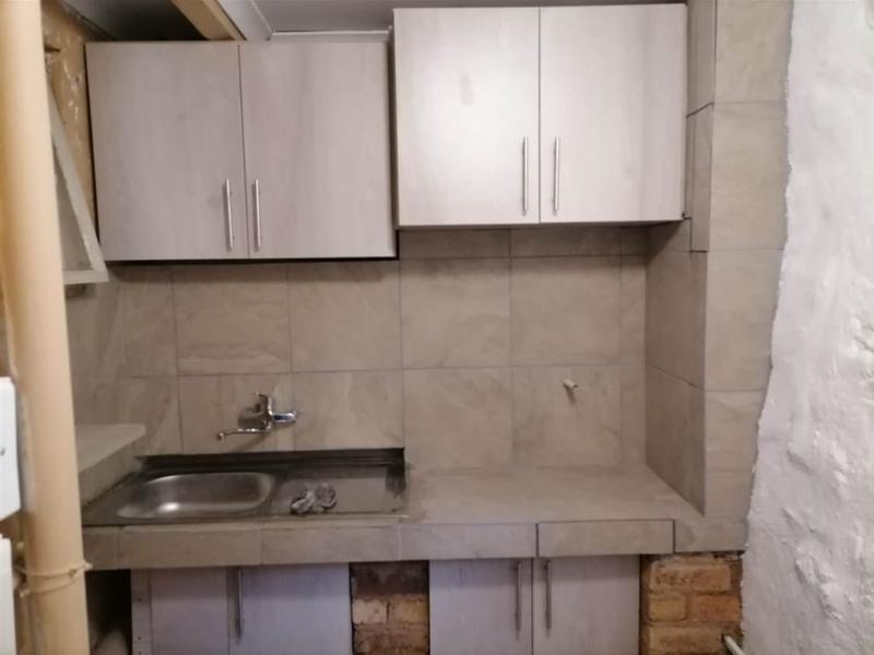 To Let 1 Bedroom Property for Rent in Kensington Gauteng