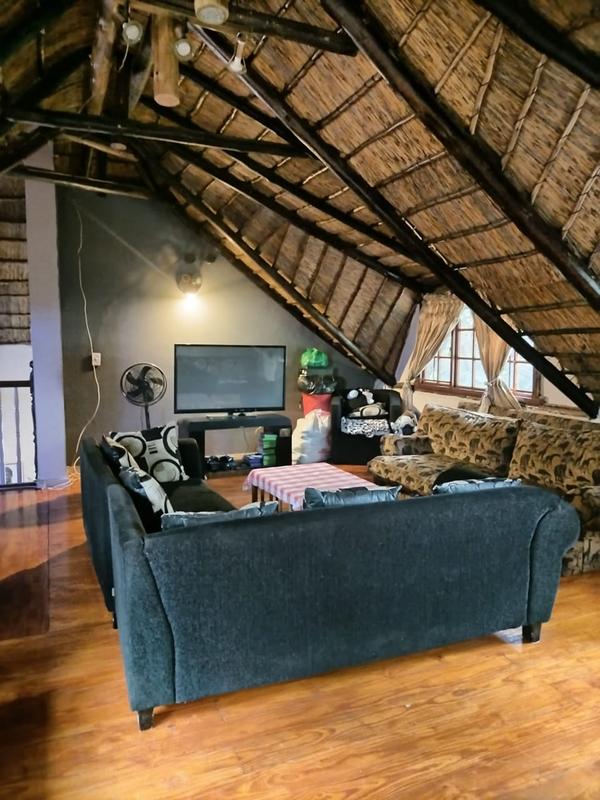 5 Bedroom Property for Sale in Zwartkop Gauteng