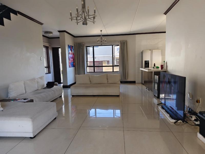 To Let 3 Bedroom Property for Rent in Craigavon Gauteng