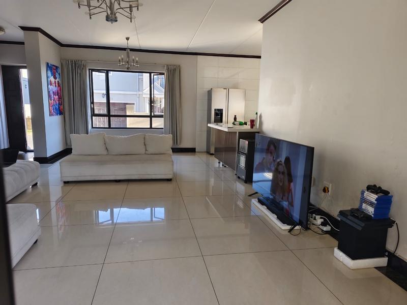 To Let 3 Bedroom Property for Rent in Craigavon Gauteng