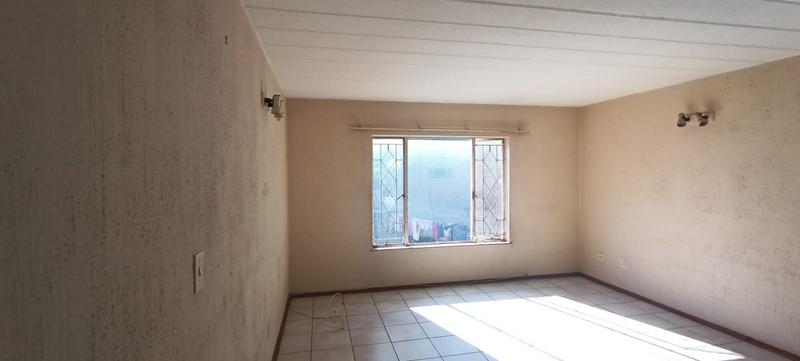 2 Bedroom Property for Sale in Helderkruin Gauteng