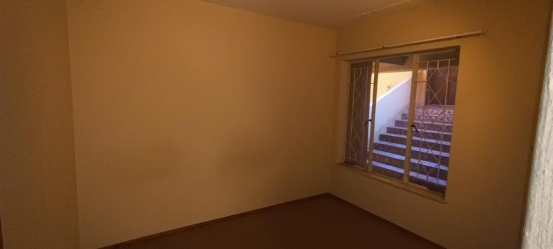 To Let 2 Bedroom Property for Rent in Helderkruin Gauteng