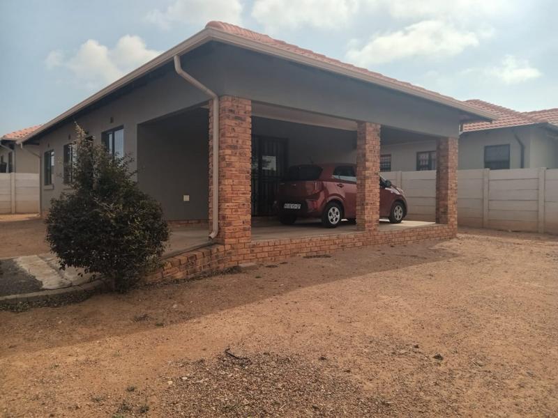 3 Bedroom Property for Sale in Azaadville Gardens Gauteng
