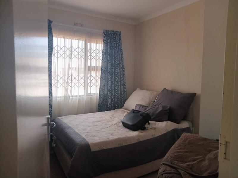 3 Bedroom Property for Sale in Azaadville Gardens Gauteng