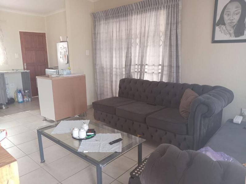 3 Bedroom Property for Sale in Azaadville Gardens Gauteng