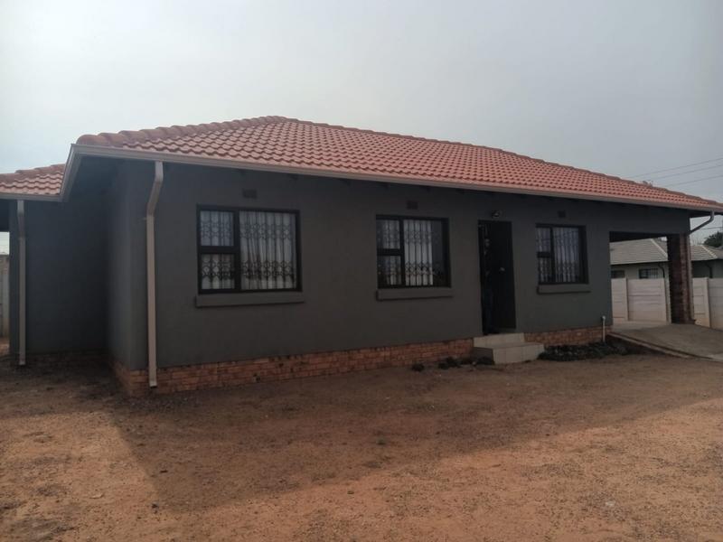 3 Bedroom Property for Sale in Azaadville Gardens Gauteng