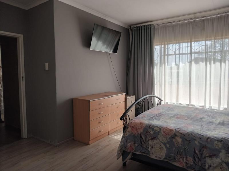 3 Bedroom Property for Sale in Greenhills Gauteng