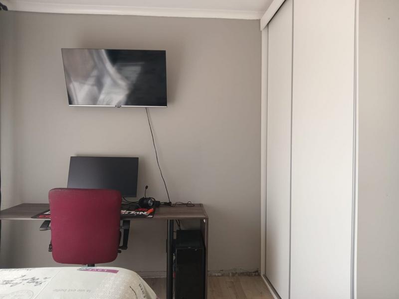 3 Bedroom Property for Sale in Greenhills Gauteng