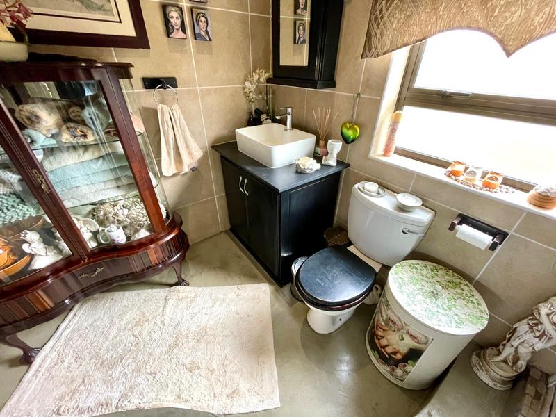 6 Bedroom Property for Sale in Kenmare Gauteng