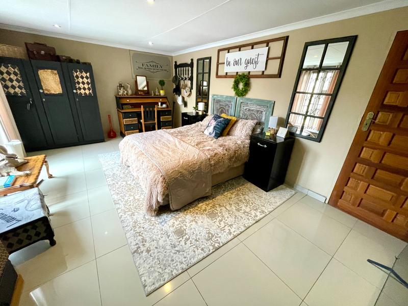 6 Bedroom Property for Sale in Kenmare Gauteng