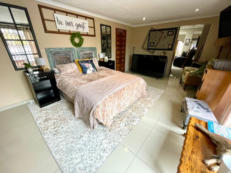 6 Bedroom Property for Sale in Kenmare Gauteng