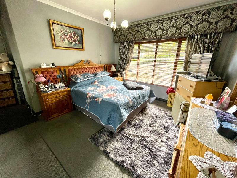 6 Bedroom Property for Sale in Kenmare Gauteng