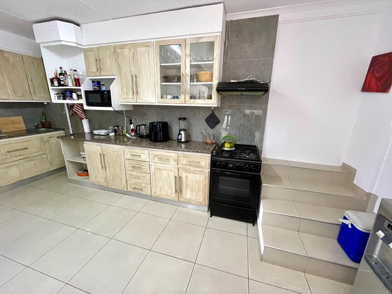 6 Bedroom Property for Sale in Kenmare Gauteng