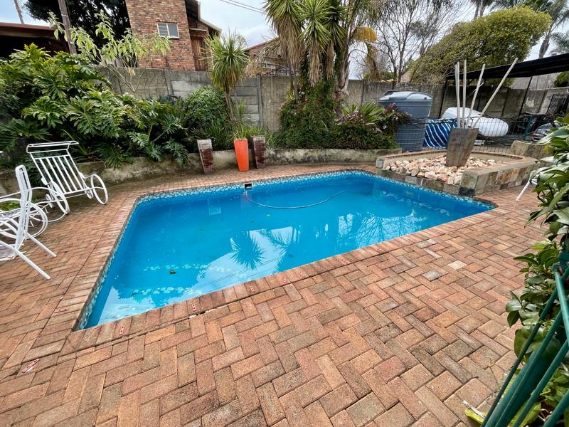 6 Bedroom Property for Sale in Kenmare Gauteng