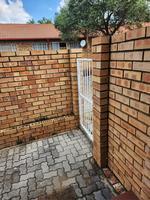 2 Bedroom Property for Sale in Equestria Gauteng