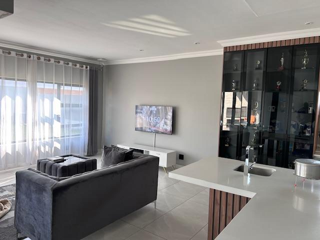 5 Bedroom Property for Sale in Six Fountains Residential Estate Gauteng
