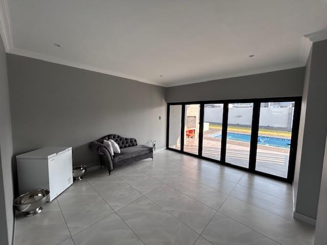 5 Bedroom Property for Sale in Six Fountains Residential Estate Gauteng