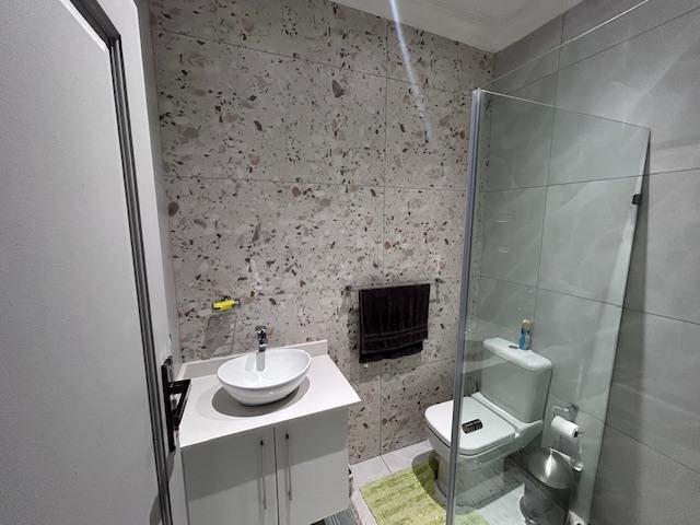 5 Bedroom Property for Sale in Six Fountains Residential Estate Gauteng