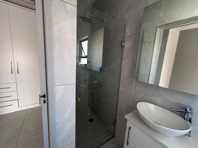 5 Bedroom Property for Sale in Six Fountains Residential Estate Gauteng