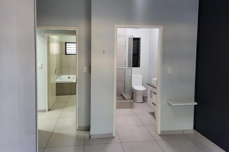 3 Bedroom Property for Sale in North Riding Gauteng