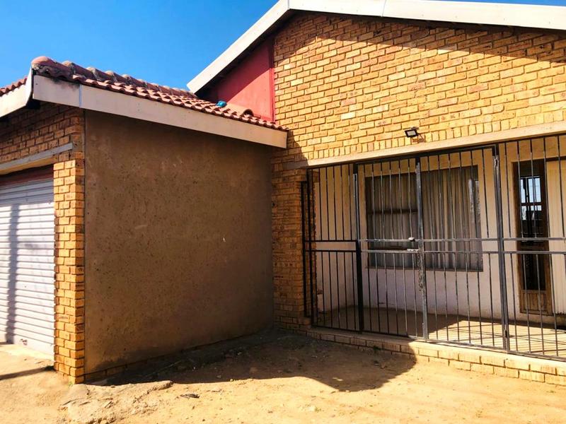 2 Bedroom Property for Sale in Rietvallei Gauteng